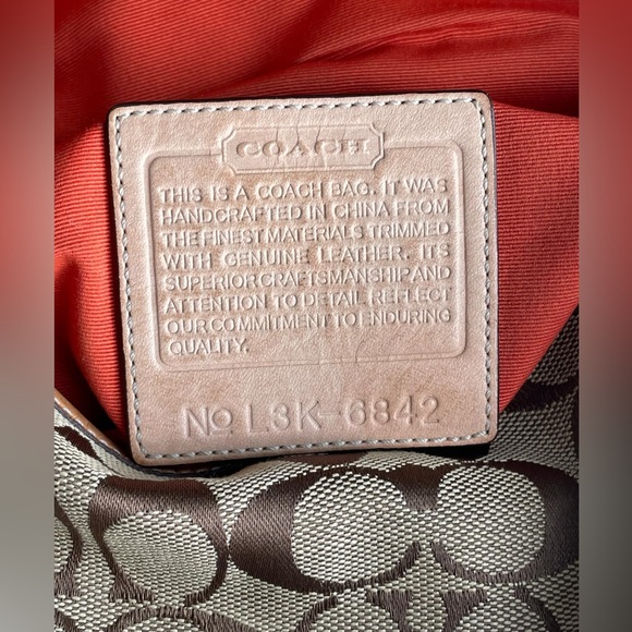 COACH crossbody - Picture 7 of 7